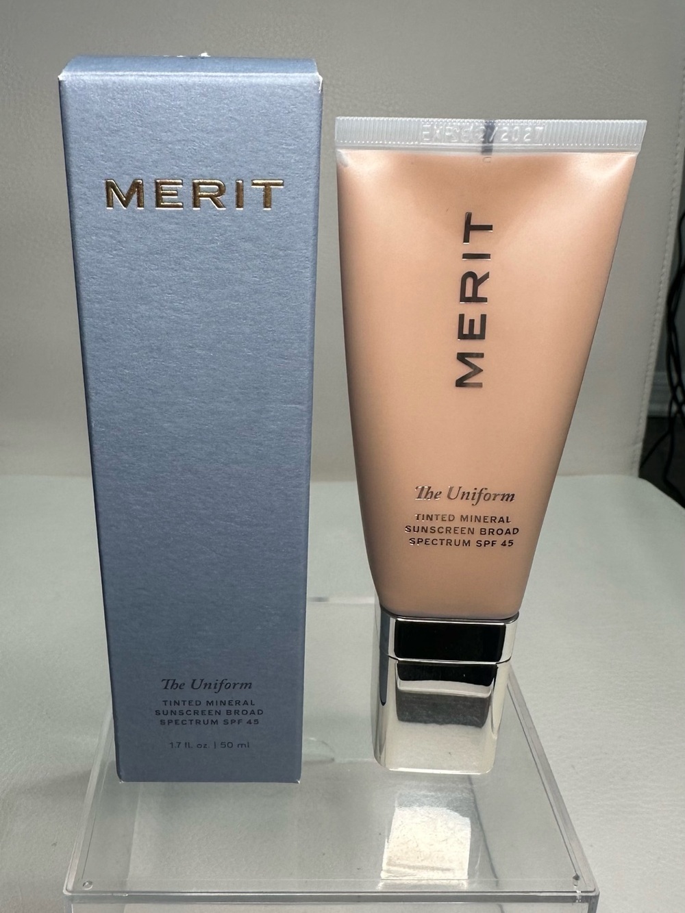 The Uniform Tinted Mineral Sunscreen SPF 45 - Peach Nude